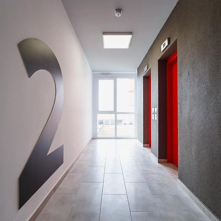 Azur Paradise Near City Center Oradea Eksteriør bilde