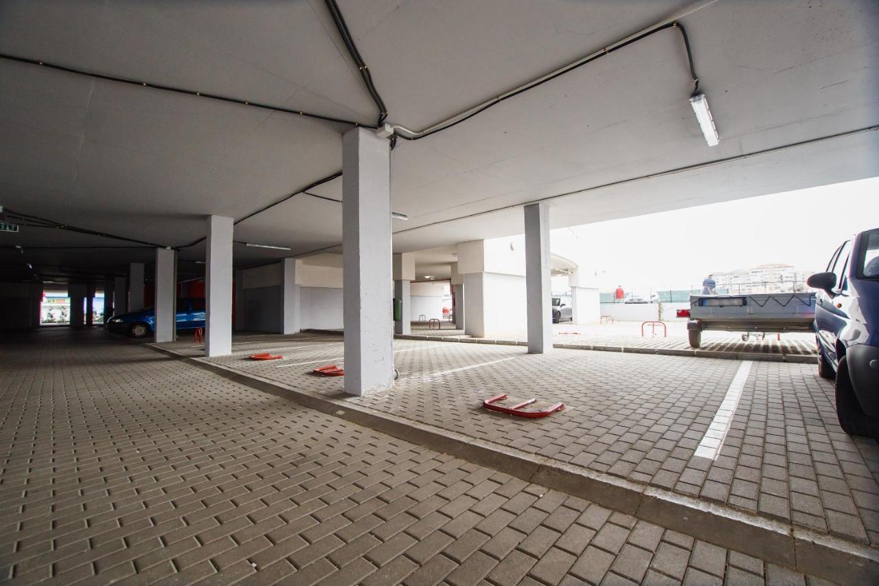 Azur Paradise Near City Center Oradea Eksteriør bilde