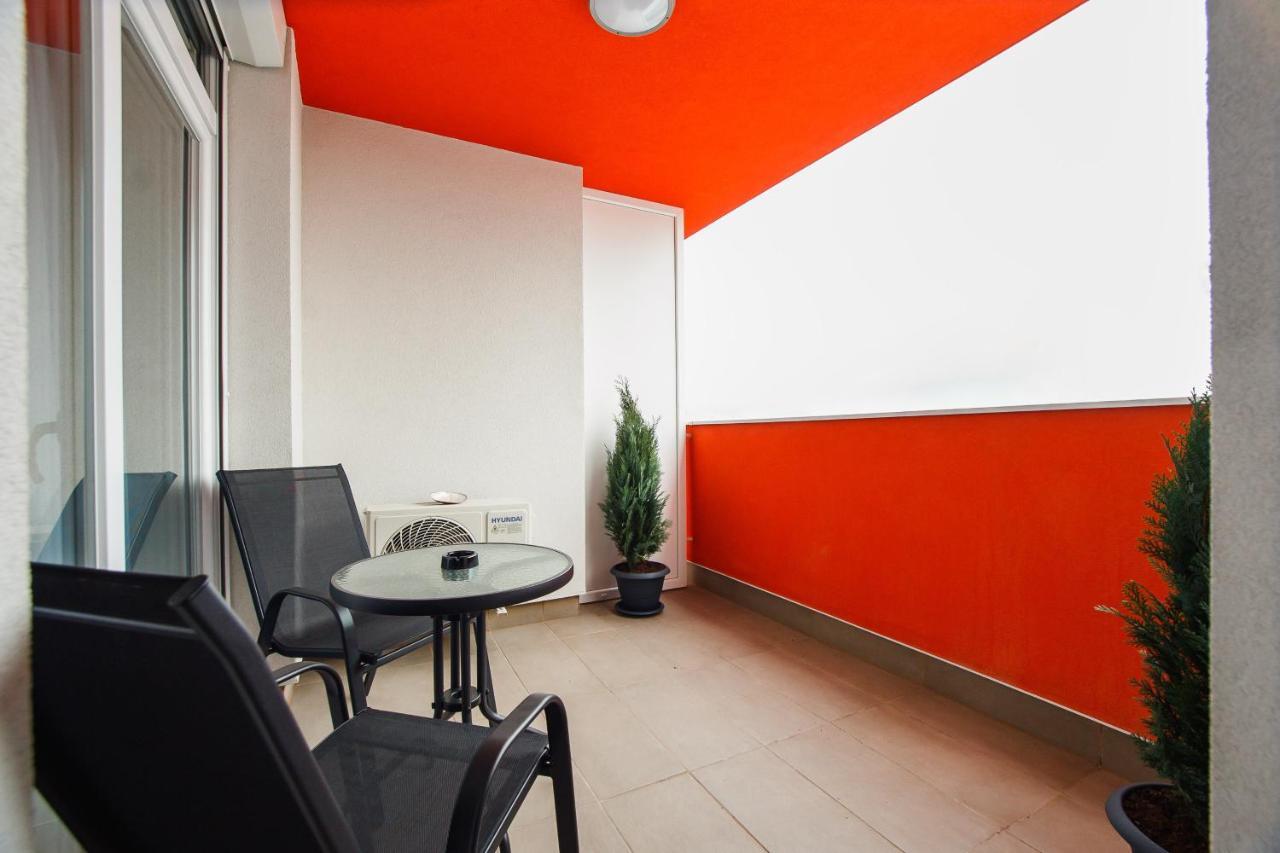 Azur Paradise Near City Center Oradea Eksteriør bilde